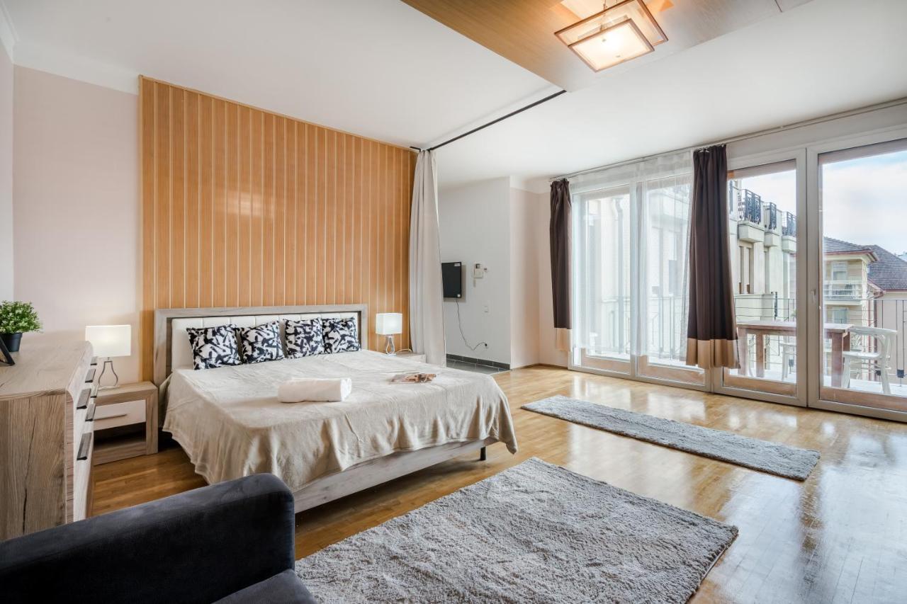 Bpr Timber Loft Home With Balcony Budapest Exteriör bild